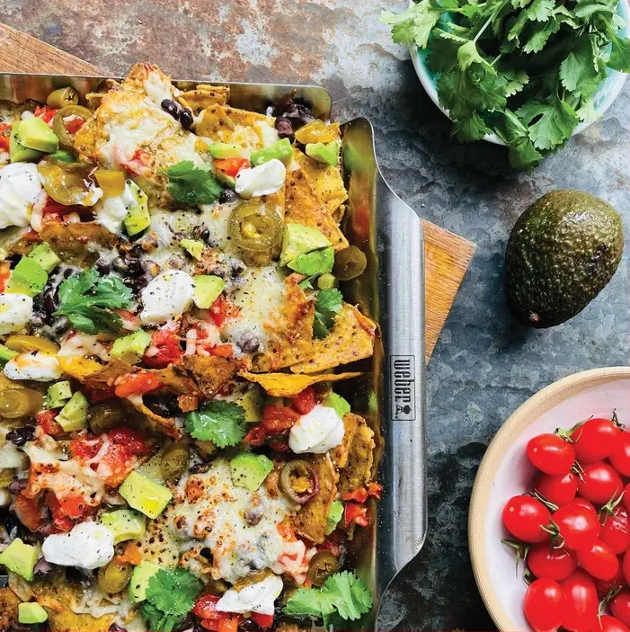 So simple but oh so good! Perfect for a party. … nachos never get tired…especially when they’re grilled with all the goodness of this recipe.