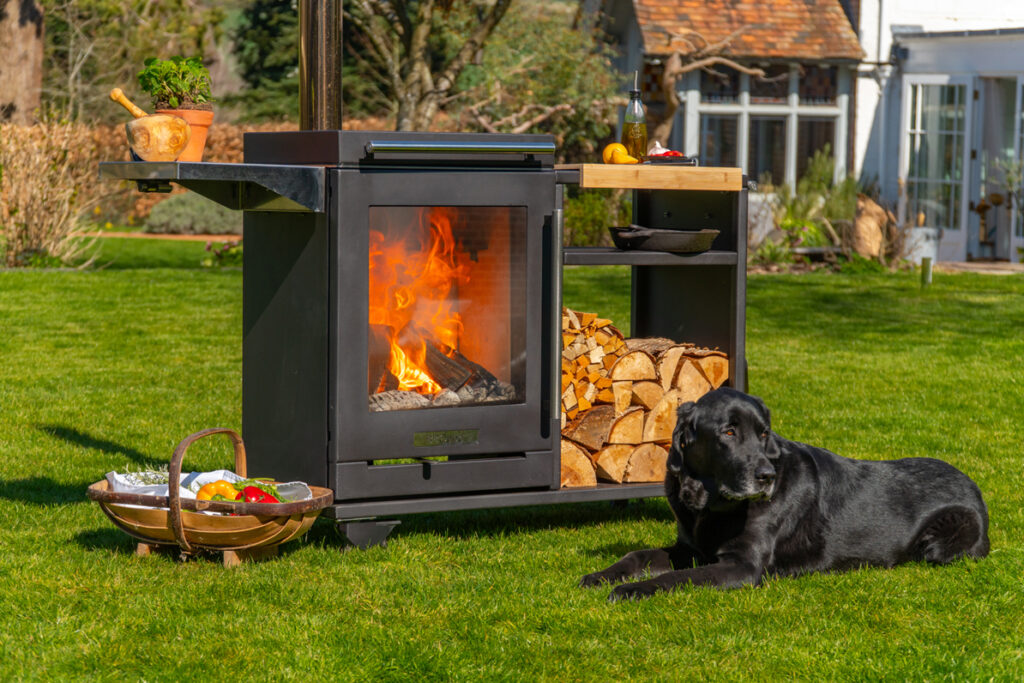 BBQube is a family-run business specialising in outdoor living products that sit at the intersection between heating and cooking.