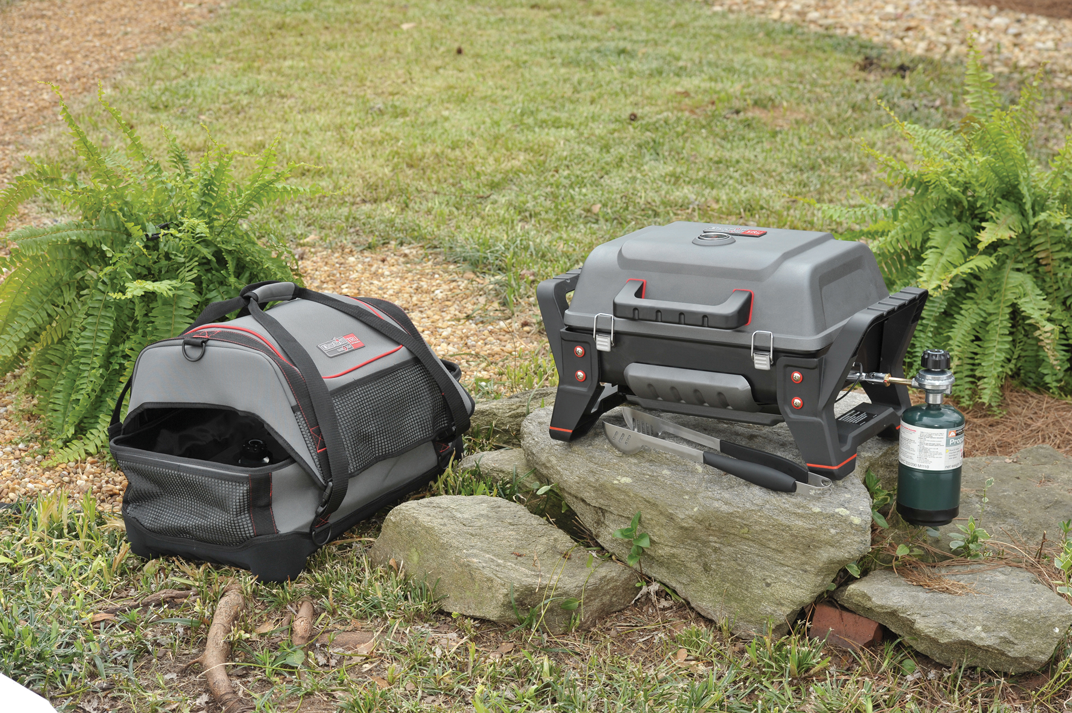 CharBroil_Grill2Go with carry bag