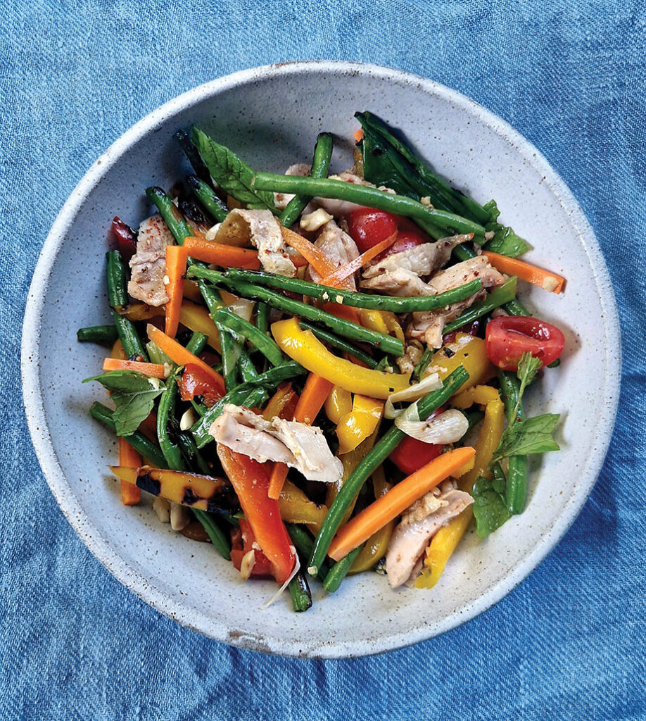 Some of our favourite Thai dishes are gai yang (grilled chicken) and som tam (green papaya salad) this recipe combines similar flavours into this all-in-one grilled salad.